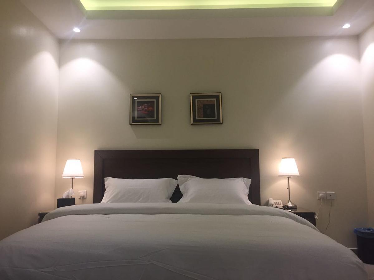 Asfar Plaza Aparthotel Khobar Buitenkant foto